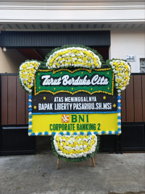 Papan Bunga Duka di Karangpanimbal